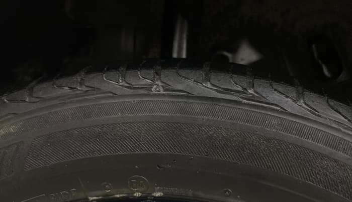 2019 Tata NEXON XM PETROL, Petrol, Manual, 67,842 km, Right Rear Tyre Tread
