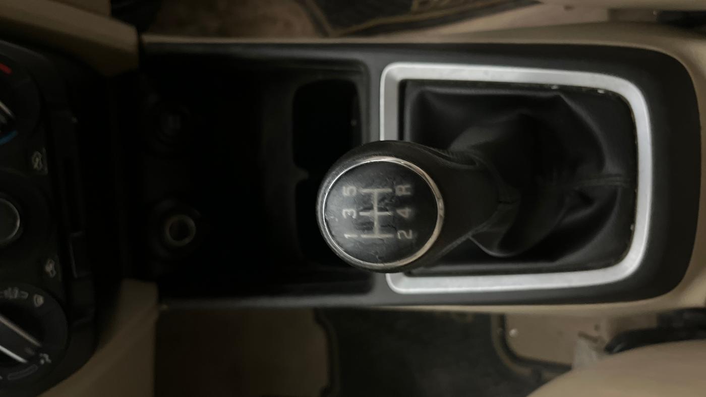 2021 Maruti Dzire VXI, Petrol, Manual, 73,072 km, Gear Lever