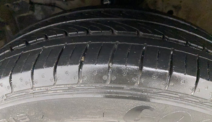2018 Honda Jazz 1.2L I-VTEC SV, Petrol, Manual, 91,028 km, Left Front Tyre Tread