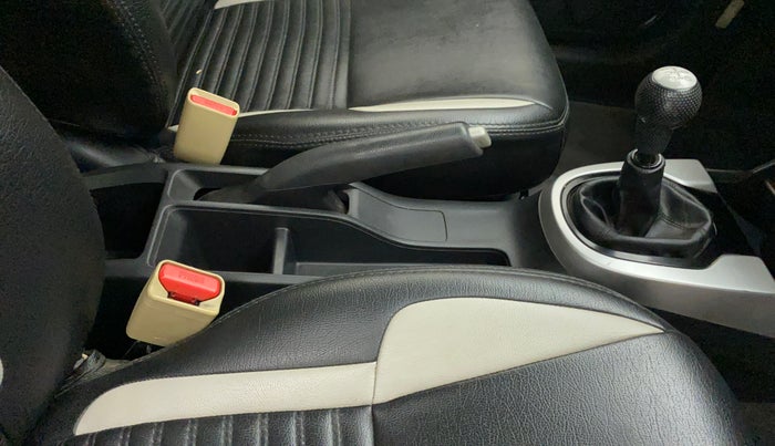 2018 Honda Jazz 1.2L I-VTEC SV, Petrol, Manual, 91,028 km, Gear Lever