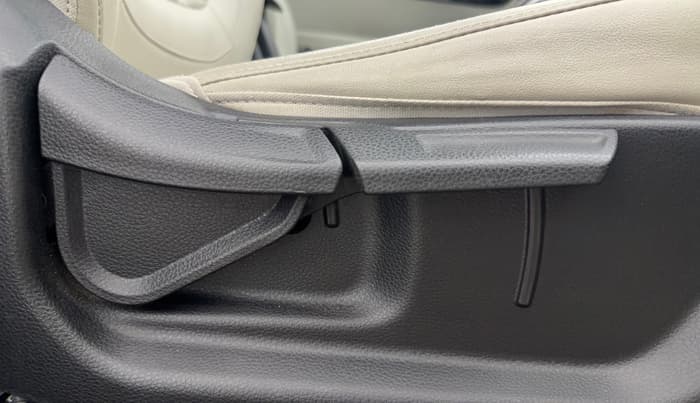 2021 KIA SELTOS HTX IVT 1.5 PETROL, Petrol, Automatic, 52,882 km, Driver Side Adjustment Panel
