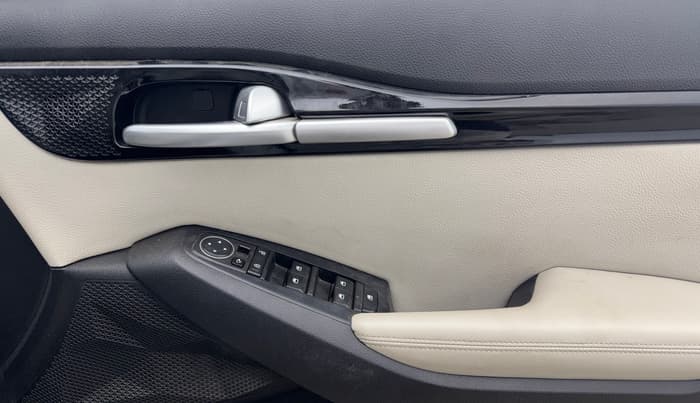 2021 KIA SELTOS HTX IVT 1.5 PETROL, Petrol, Automatic, 52,882 km, Driver Side Door Panels Control
