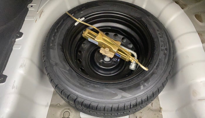 2017 Hyundai Verna 1.6 VTVT SX, Petrol, Manual, 35,102 km, Spare Tyre