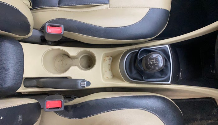 2017 Hyundai Verna 1.6 VTVT SX, Petrol, Manual, 35,102 km, Gear Lever