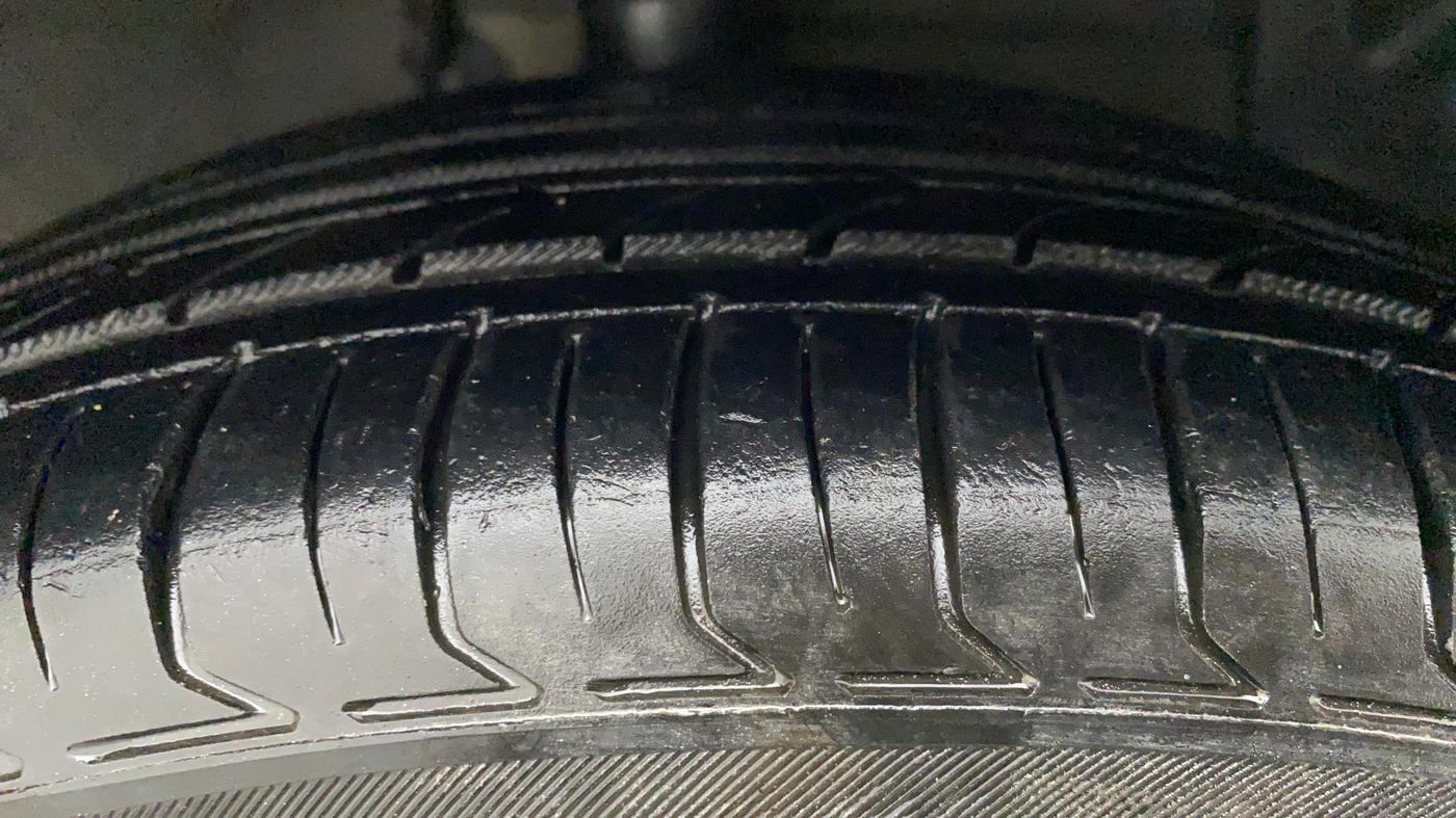2014 Hyundai Xcent S 1.2, Petrol, Manual, 63,251 km, Right Front Tyre Tread