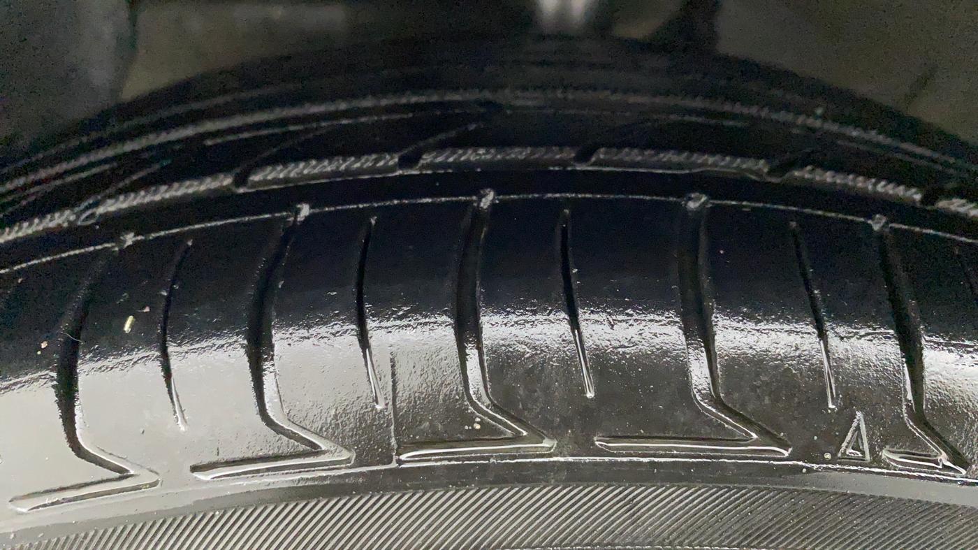 2014 Hyundai Xcent S 1.2, Petrol, Manual, 63,251 km, Left Front Tyre Tread