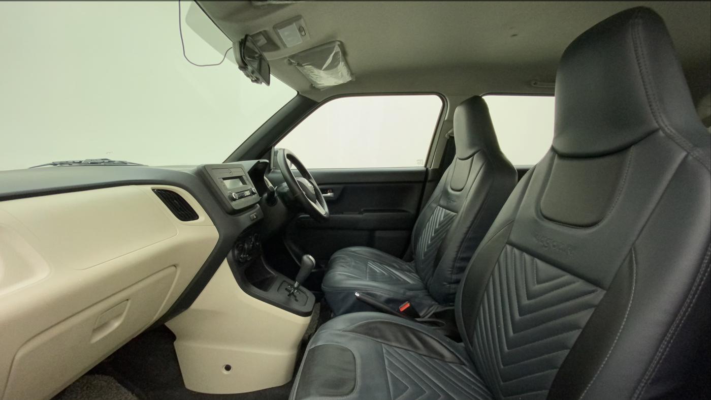 2019 Maruti New Wagon-R VXI 1.2 AMT, Petrol, Automatic, 12,716 km, Right Side Front Door Cabin