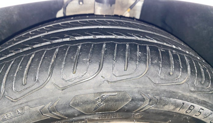2022 Tata ALTROZ XM PLUS DIESEL, Diesel, Manual, 34,991 km, Left Front Tyre Tread