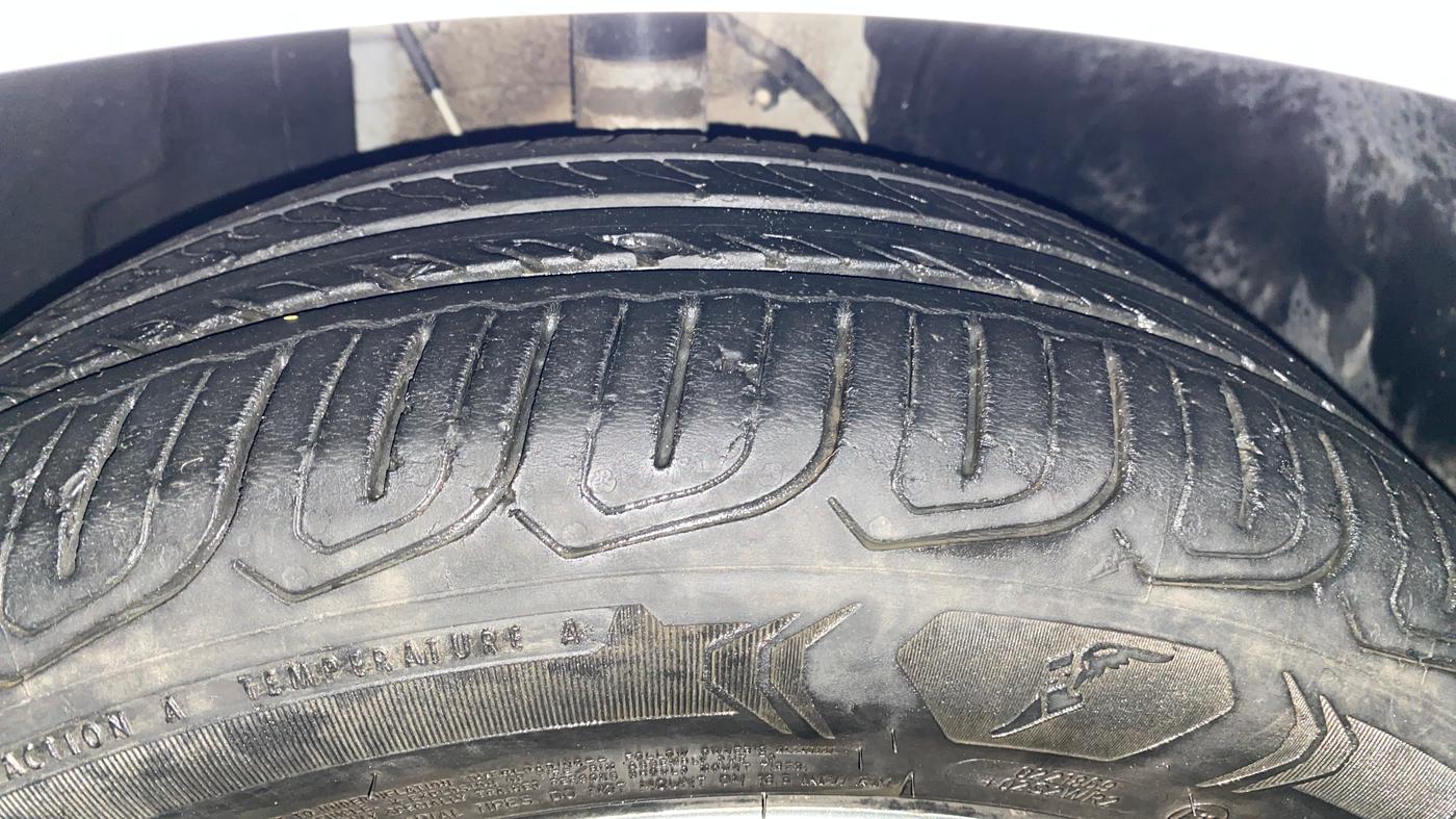 2022 Tata ALTROZ XM PLUS DIESEL, Diesel, Manual, 35,038 km, Right Front Tyre Tread