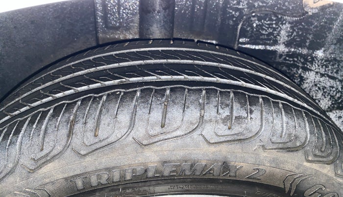 2022 Tata ALTROZ XM PLUS DIESEL, Diesel, Manual, 34,991 km, Right Rear Tyre Tread