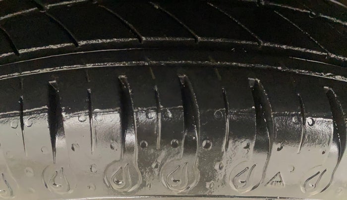 2021 Renault Kwid RXT 0.8, Petrol, Manual, 18,769 km, Left Front Tyre Tread