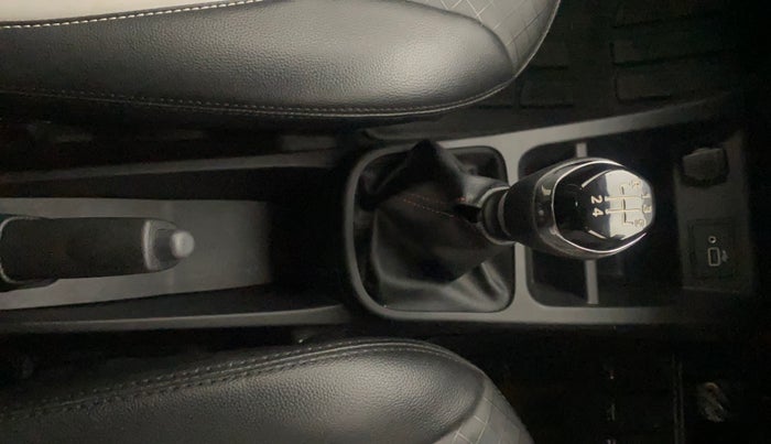 2021 Renault Kwid RXT 0.8, Petrol, Manual, 18,769 km, Gear Lever