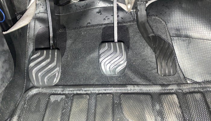 2021 Renault Kwid RXT 0.8, Petrol, Manual, 18,769 km, Pedals