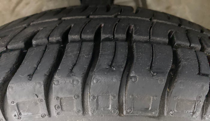 2018 Maruti Alto 800 VXI, Petrol, Manual, 8,458 km, Left Front Tyre Tread