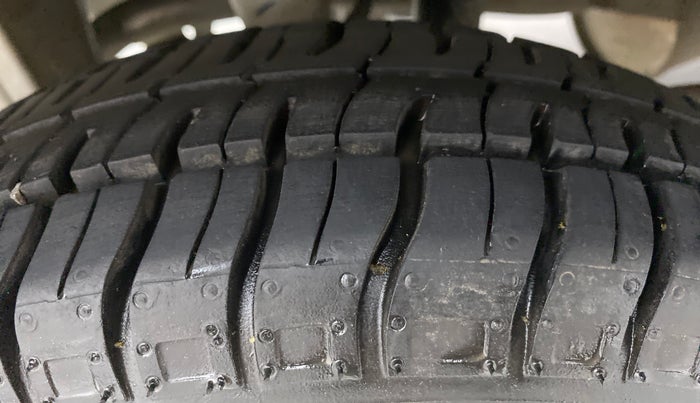 2018 Maruti Alto 800 VXI, Petrol, Manual, 8,458 km, Right Rear Tyre Tread