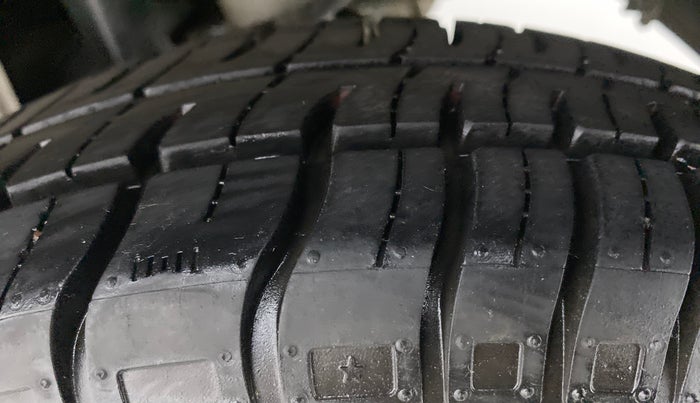 2018 Maruti Alto 800 VXI, Petrol, Manual, 8,458 km, Left Rear Tyre Tread
