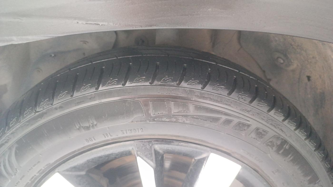 2019 MG HECTOR SHARP 1.5 DCT PETROL, Petrol, Automatic, 51,562 km, Left Front Tyre Tread