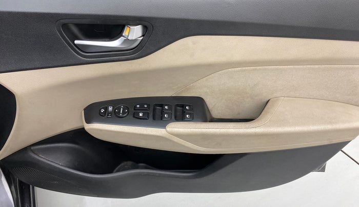 2021 Hyundai Verna SX 1.5 VTVT IVT, Petrol, Automatic, 37,842 km, Driver Side Door Panels Control
