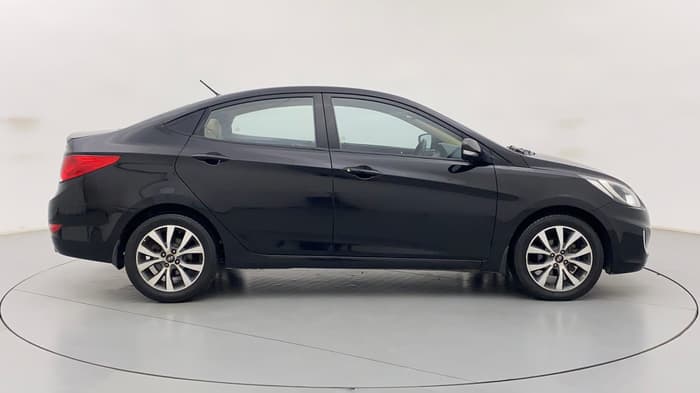 2014 Hyundai Verna FLUIDIC 1.6 SX CRDI, Diesel, Manual, 73,028 km, Right Side View