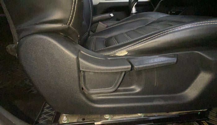 2023 Hyundai Verna EX 1.5 MT, Petrol, Manual, 68,293 km, Driver Side Adjustment Panel