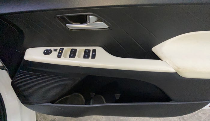 2023 Hyundai Verna EX 1.5 MT, Petrol, Manual, 68,293 km, Driver Side Door Panels Control