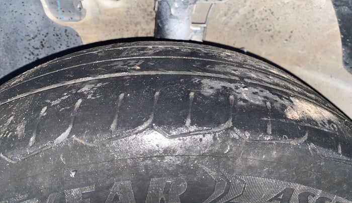2023 Hyundai Verna EX 1.5 MT, Petrol, Manual, 68,293 km, Left Front Tyre Tread