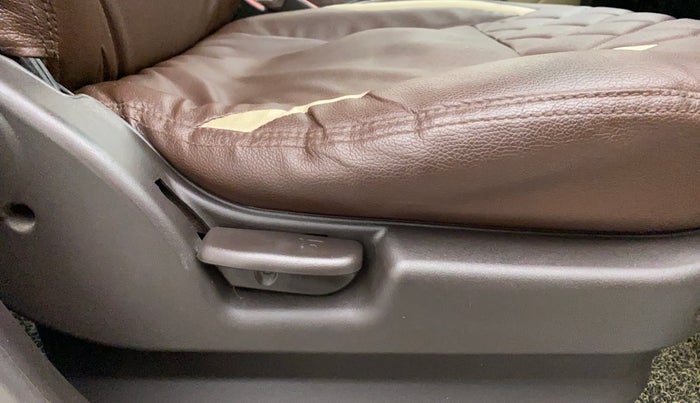 2011 Hyundai Santro Xing GLS, Petrol, Manual, 47,979 km, Driver Side Adjustment Panel