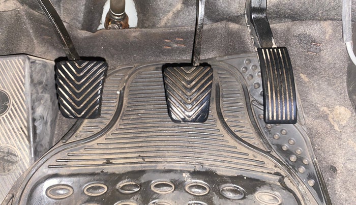 2013 Hyundai Verna FLUIDIC 1.6 VTVT SX, Petrol, Manual, 98,826 km, Pedals