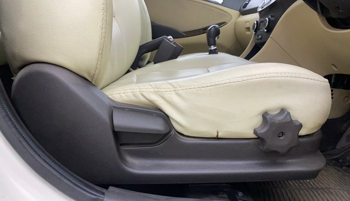 2013 Hyundai Verna FLUIDIC 1.6 VTVT SX, Petrol, Manual, 98,826 km, Driver Side Adjustment Panel