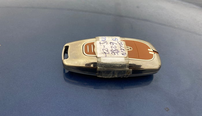 2017 Maruti Baleno ALPHA PETROL 1.2, Petrol, Manual, 95,805 km, Key Close Up