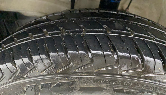 2023 Maruti Alto K10 VXI CNG, CNG, Manual, 13,396 km, Left Front Tyre Tread