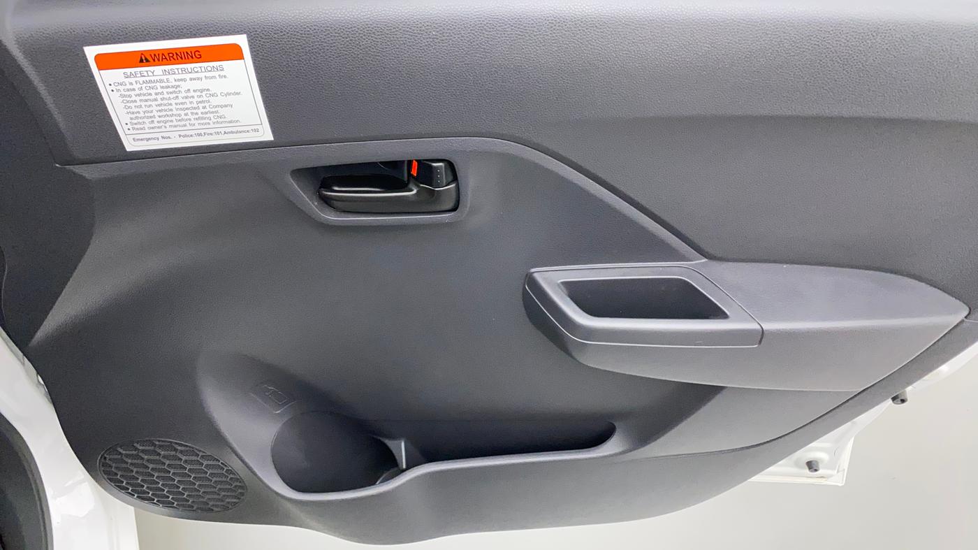 2023 Maruti Alto K10 VXI CNG, CNG, Manual, 13,396 km, Driver Side Door Panels Control