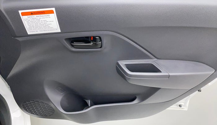 2023 Maruti Alto K10 VXI CNG, CNG, Manual, 13,396 km, Driver Side Door Panels Control