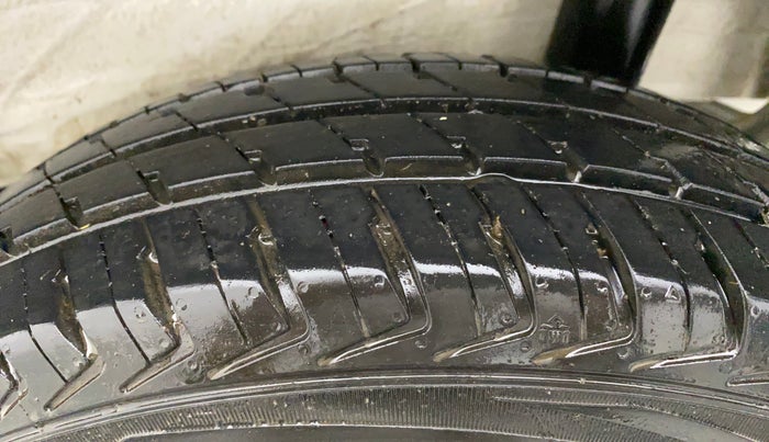 2023 Maruti Alto K10 VXI CNG, CNG, Manual, 13,396 km, Left Rear Tyre Tread