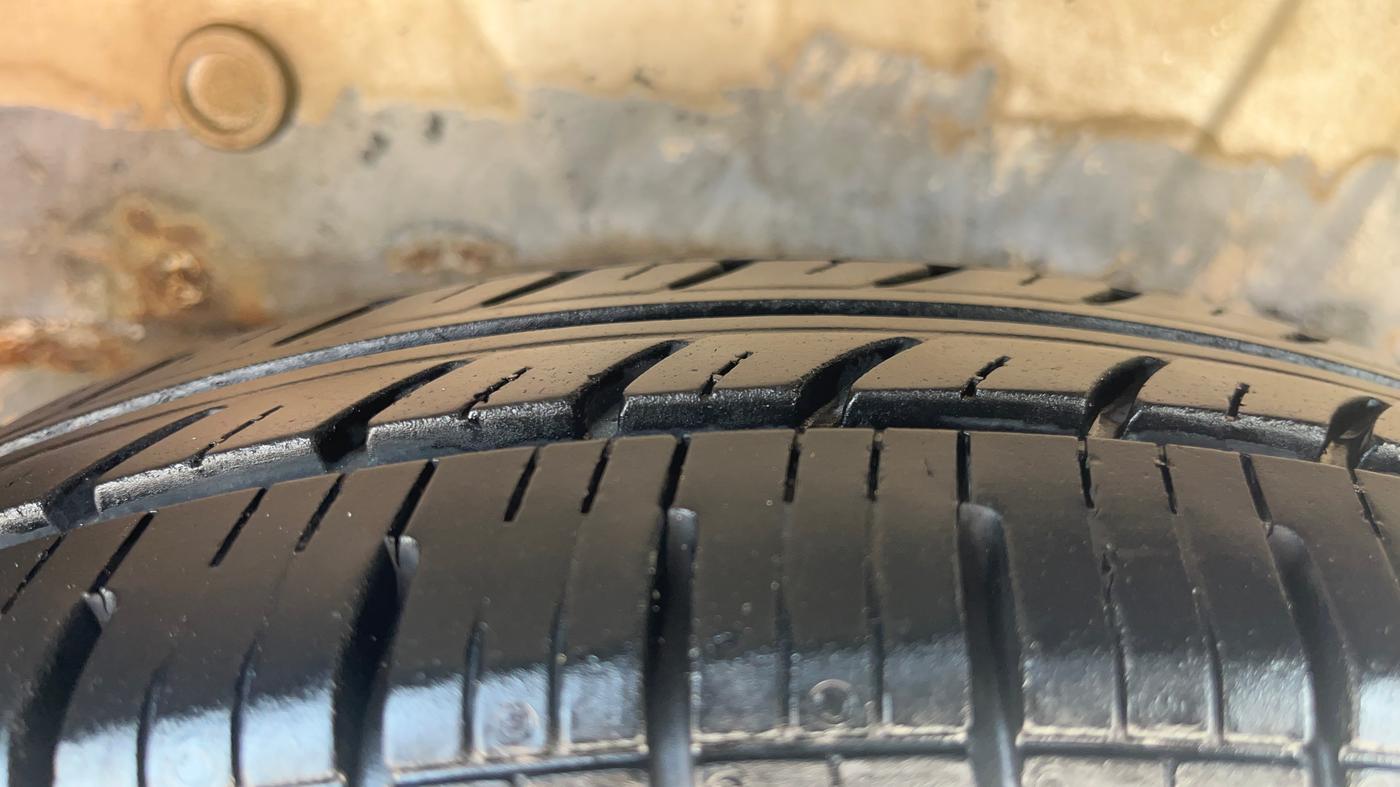 2012 Hyundai i10 MAGNA 1.2, Petrol, Manual, 79,706 km, Right Rear Tyre Tread