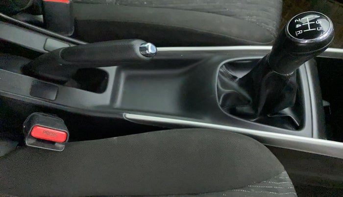 2017 Maruti Baleno ALPHA PETROL 1.2, Petrol, Manual, 42,170 km, Gear Lever