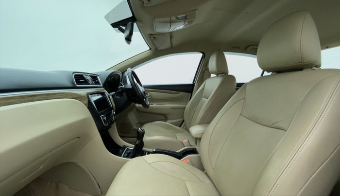 2018 Maruti Ciaz ALPHA 1.5 SHVS PETROL, Petrol, Manual, 36,809 km, Right Side Front Door Cabin