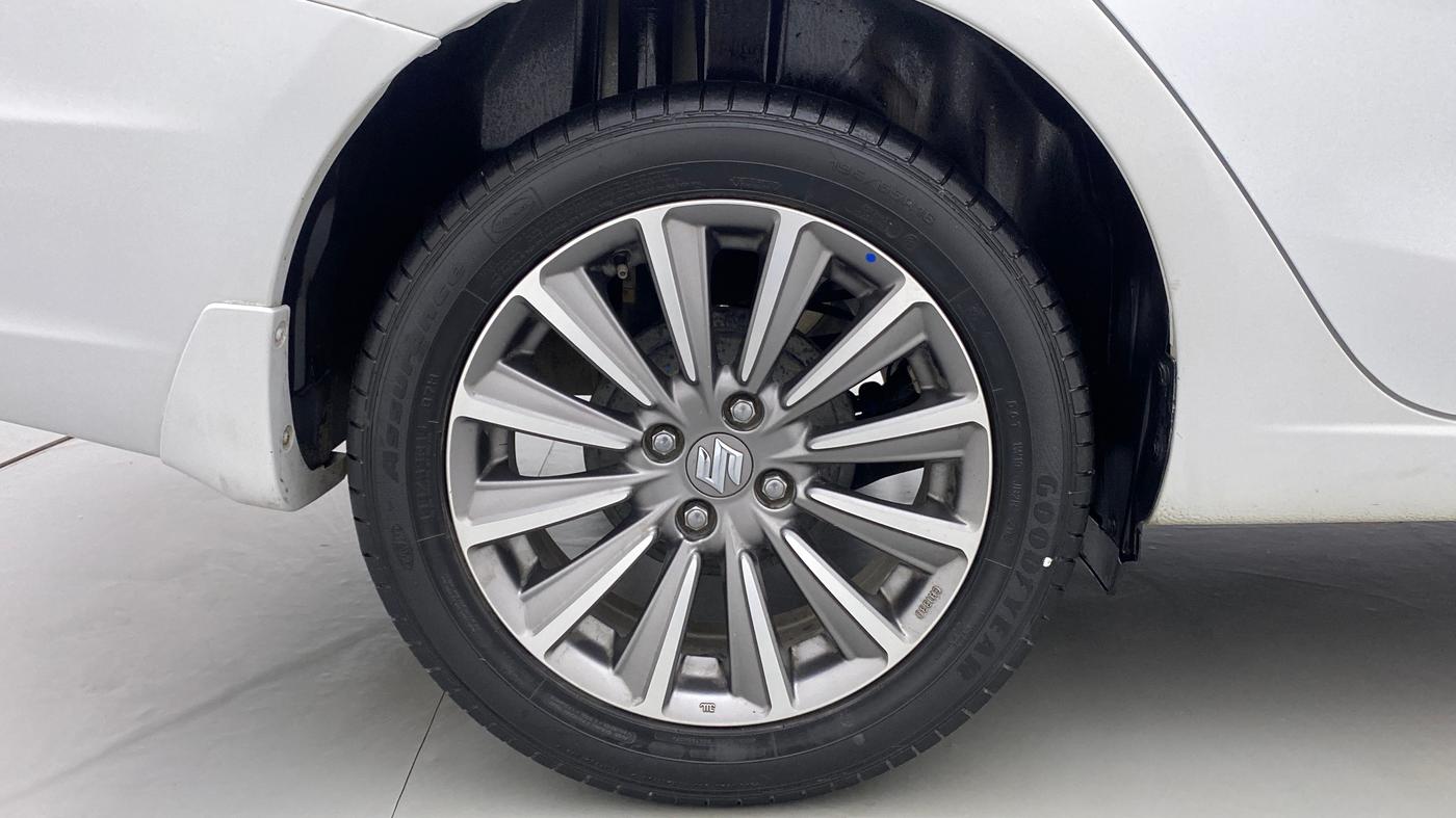 2018 Maruti Ciaz ALPHA 1.5 SHVS PETROL, Petrol, Manual, 36,809 km, Right Rear Wheel