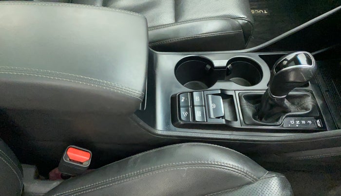 2021 Hyundai Tucson GLS 2WD AT PETROL, Petrol, Automatic, 77,364 km, Gear Lever