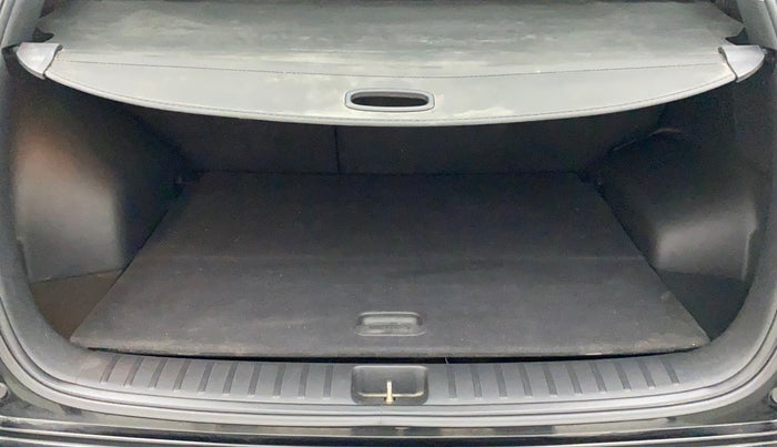 2021 Hyundai Tucson GLS 2WD AT PETROL, Petrol, Automatic, 77,364 km, Boot Inside