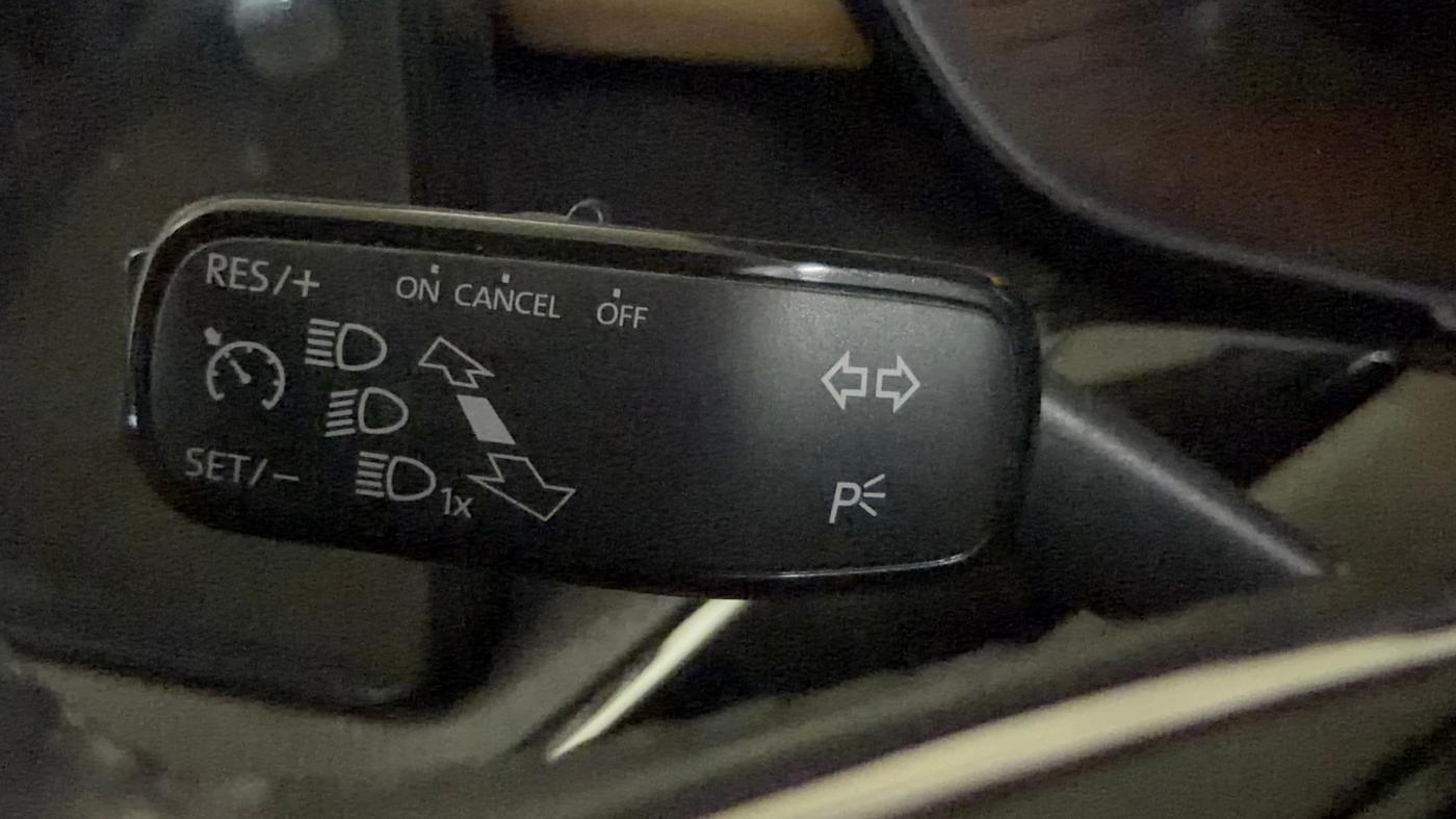 2022 Skoda SLAVIA STYLE 1.0L TSI MT, Petrol, Manual, 41,503 km, Adaptive Cruise Control