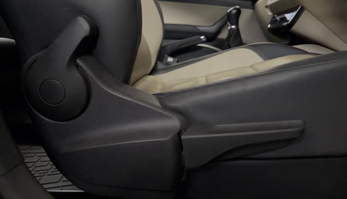 2022 Skoda SLAVIA STYLE 1.0L TSI MT, Petrol, Manual, 41,503 km, Driver Side Adjustment Panel