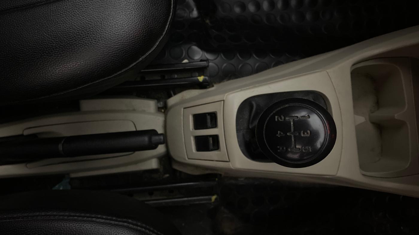 2022 Maruti Alto VXI, Petrol, Manual, 36,017 km, Gear Lever