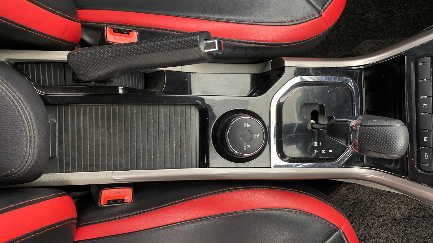 2019 Tata NEXON XZA PLUS PETROL, Petrol, Automatic, 56,162 km, Gear Lever