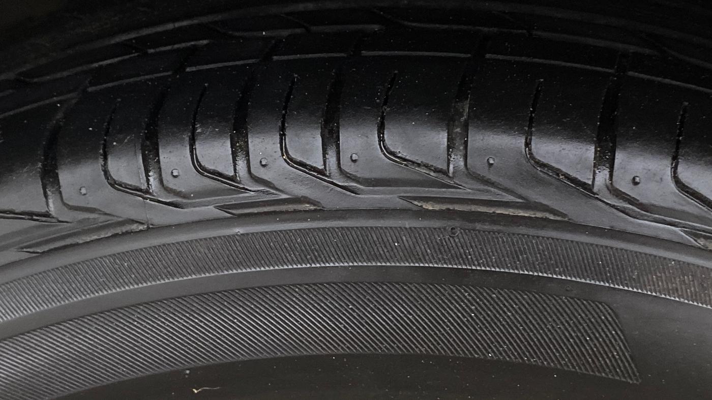 2019 Tata NEXON XZA PLUS PETROL, Petrol, Automatic, 56,162 km, Left Front Tyre Tread