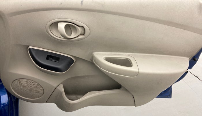 2016 Datsun Go T, Petrol, Manual, 83,058 km, Driver Side Door Panels Control