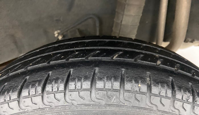 2016 Datsun Go T, Petrol, Manual, 83,058 km, Left Rear Tyre Tread