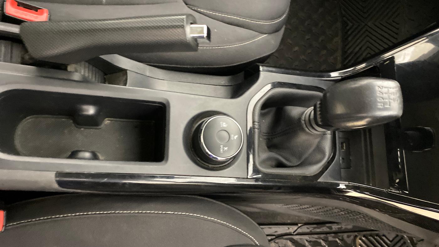 2023 Tata NEXON CREATIVE + 1.2 PETROL, Petrol, Manual, 33,449 km, Gear Lever
