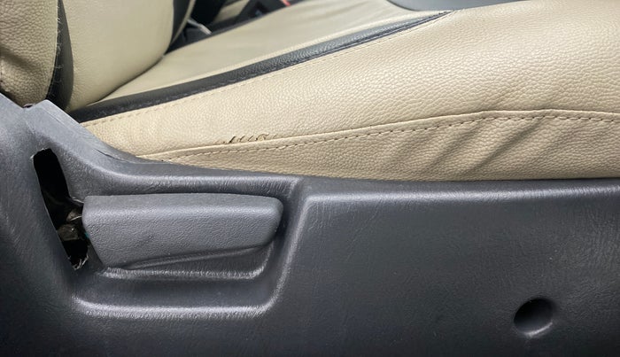2018 Maruti Alto K10 VXI (O) AMT, Petrol, Automatic, 57,407 km, Driver Side Adjustment Panel
