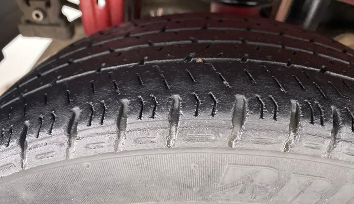 2018 Maruti Alto K10 VXI (O) AMT, Petrol, Automatic, 57,407 km, Right Rear Tyre Tread